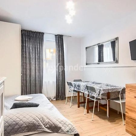 Luksusowy Gaj Apartament By Apartamenty Na Dni Вроцлав Екстер'єр фото