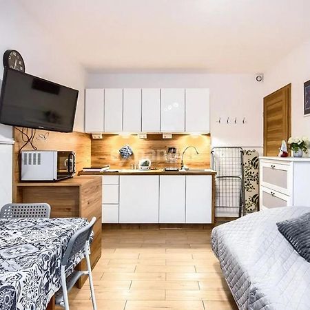 Luksusowy Gaj Apartament By Apartamenty Na Dni Вроцлав Екстер'єр фото